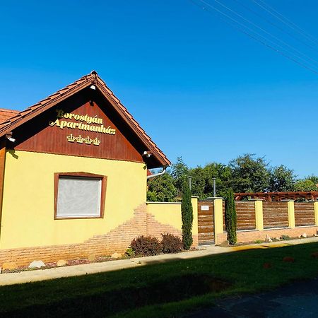Borostyan Apartmanhaz Mórahalom Exteriör bild