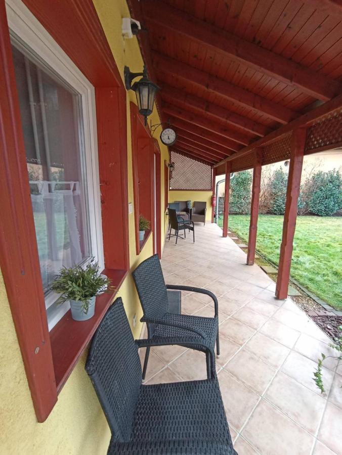 Borostyan Apartmanhaz Mórahalom Exteriör bild