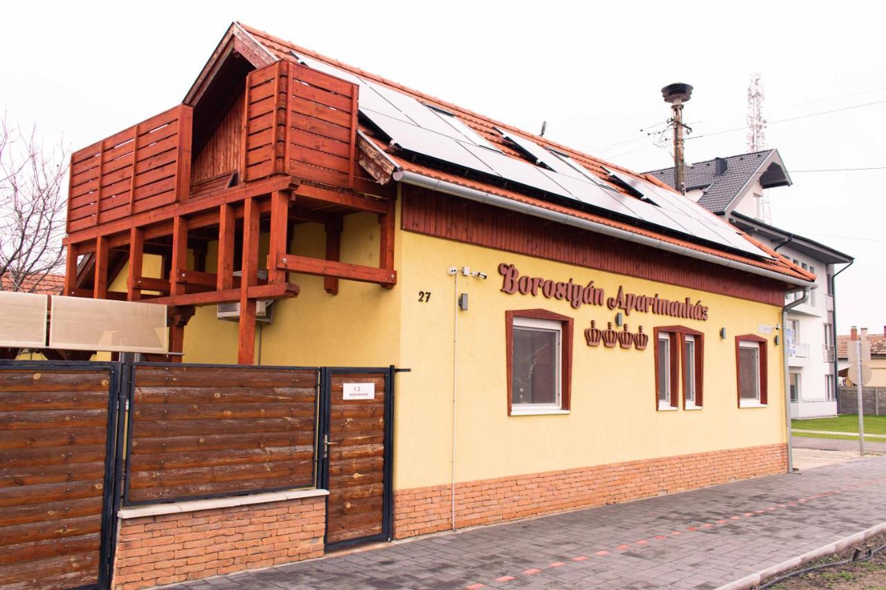 Borostyan Apartmanhaz Mórahalom Exteriör bild