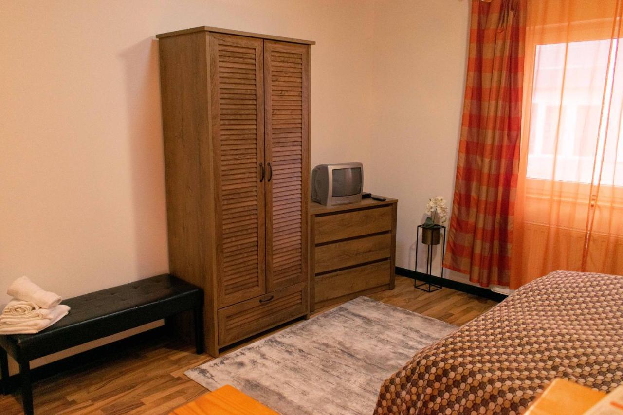 Borostyan Apartmanhaz Mórahalom Exteriör bild