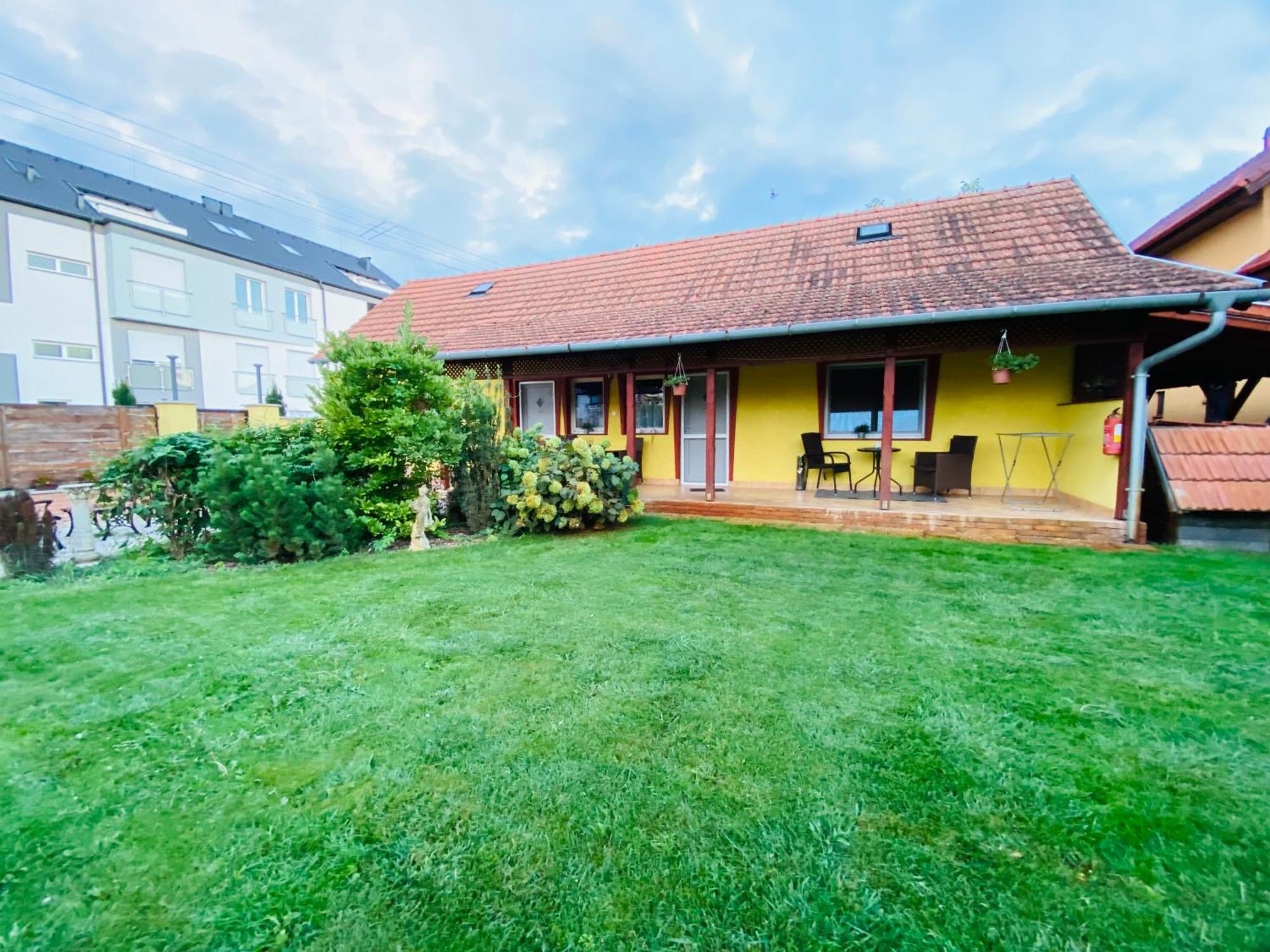 Borostyan Apartmanhaz Mórahalom Exteriör bild