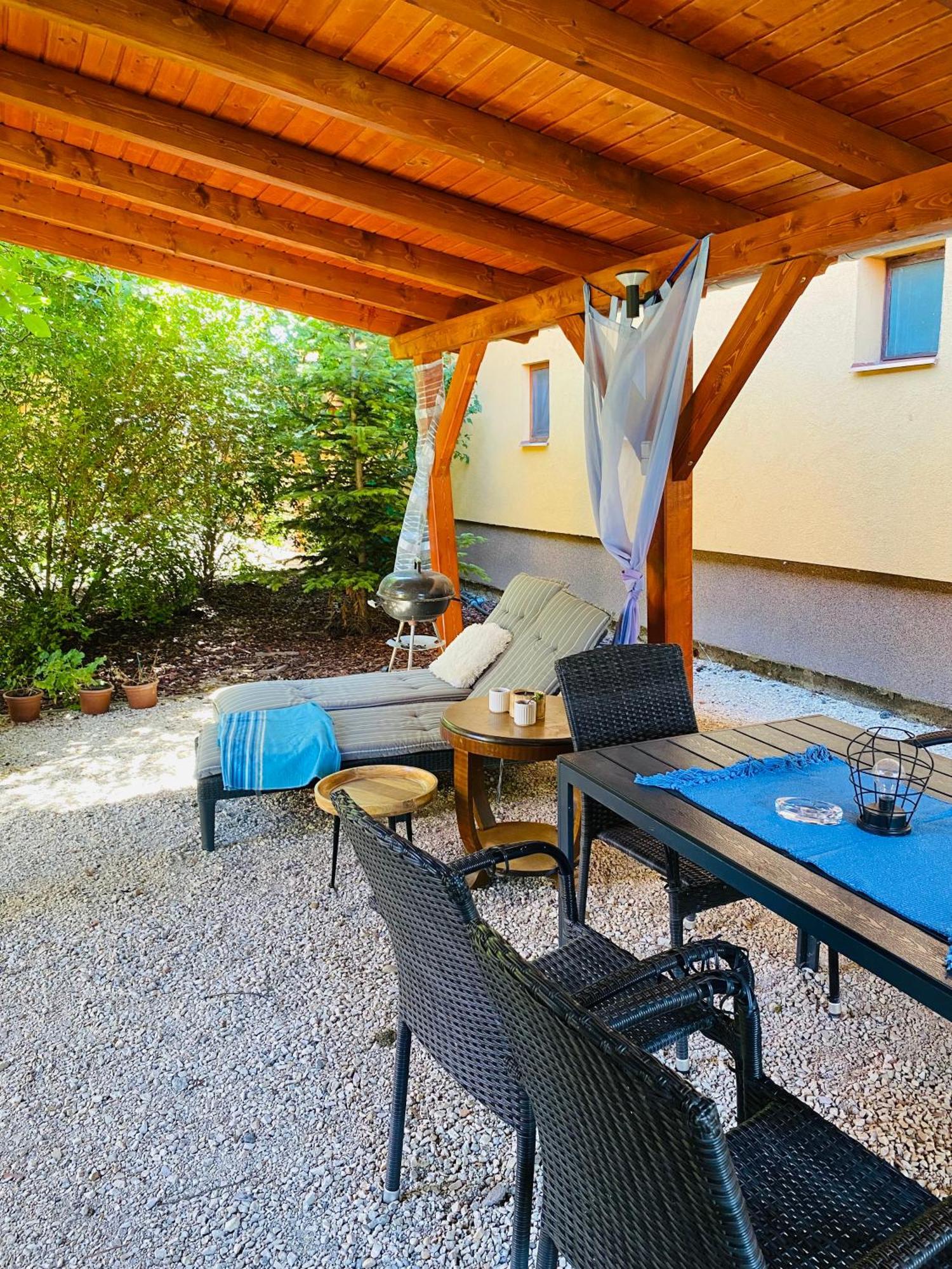 Borostyan Apartmanhaz Mórahalom Exteriör bild