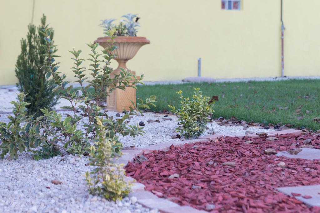 Borostyan Apartmanhaz Mórahalom Exteriör bild